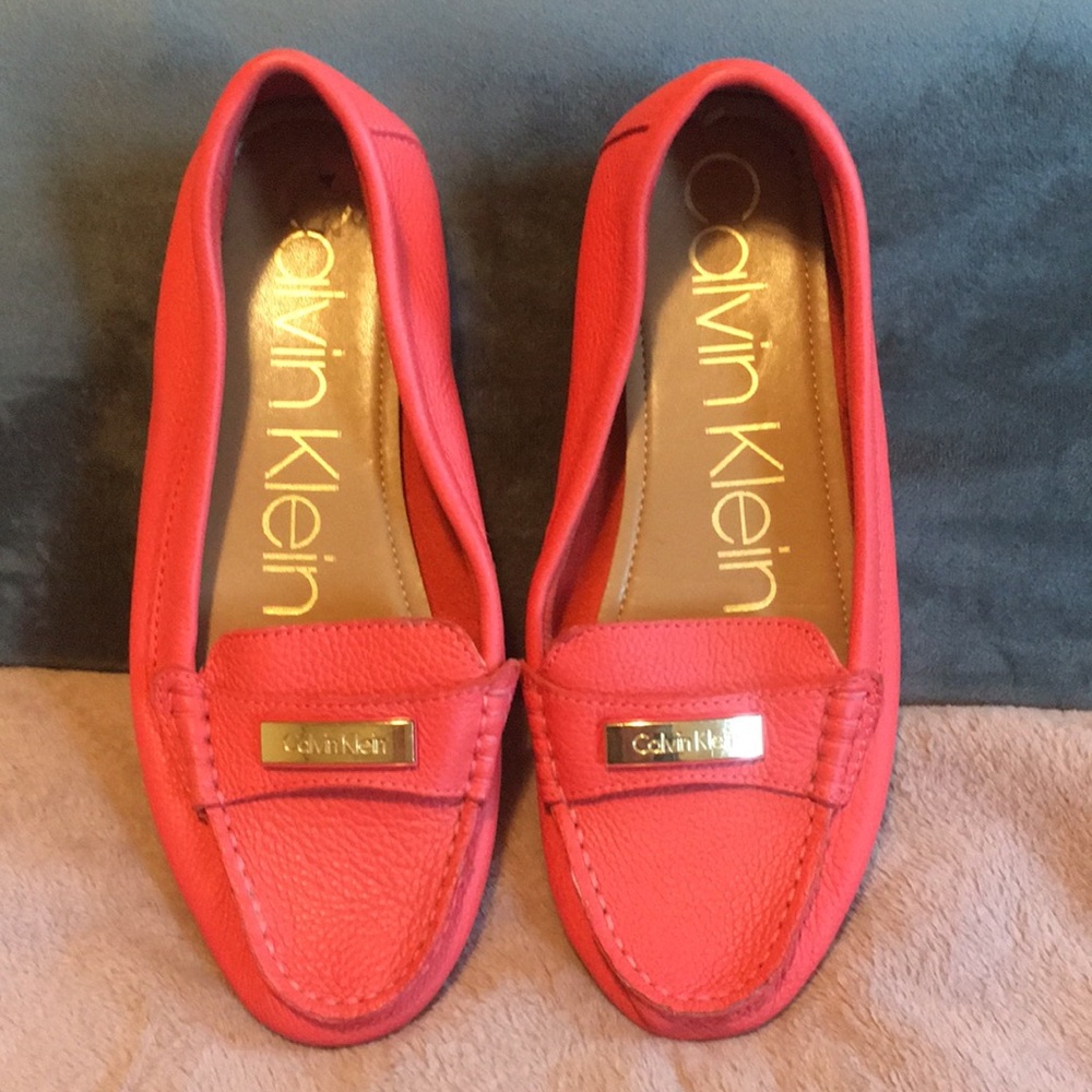 Calvin Klein Leather Loafers - Women’s 7